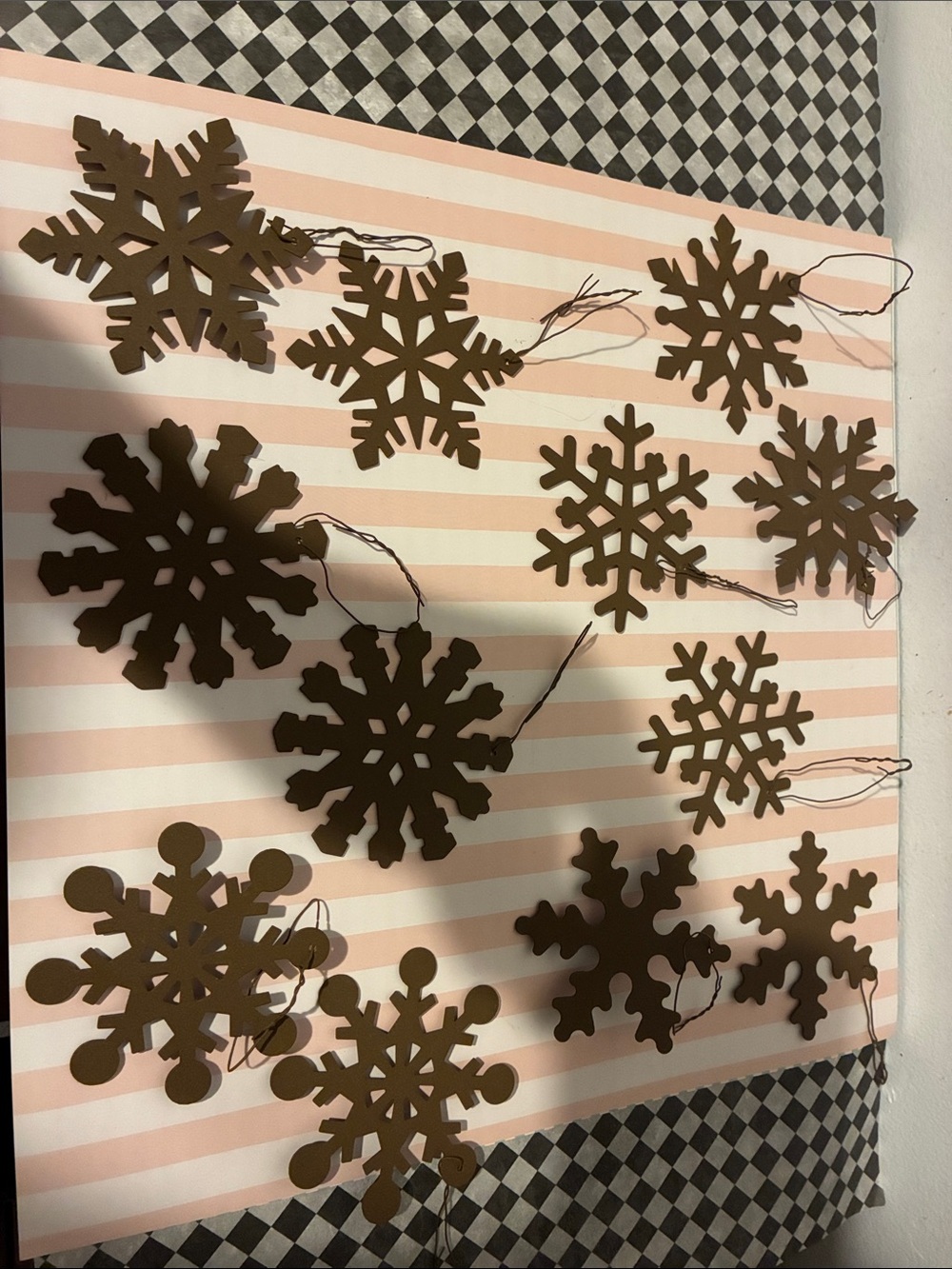 Festive Metal Snowflake Hanging Ornaments - Home Holiday Decor
